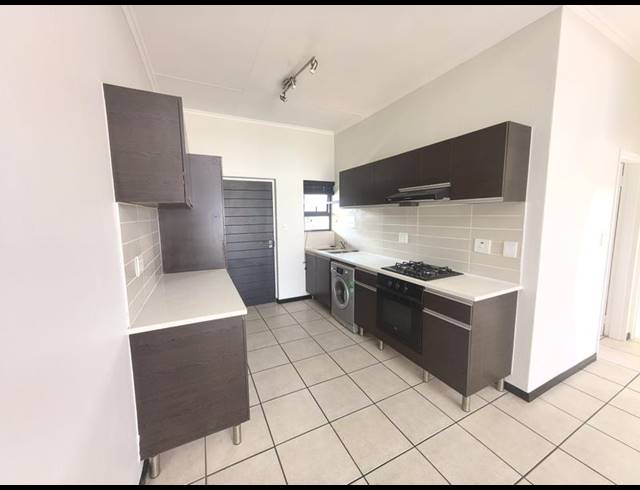 2 BEDROOM APARTMENT FOR SALE IN GREENSTONE HILL